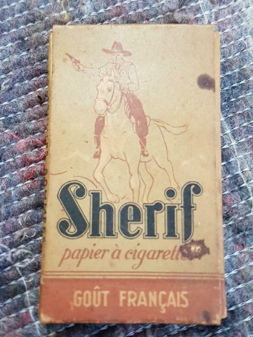 Sherif papier à cigarettes , oud pakje vloeitjes , vloei &#128578;