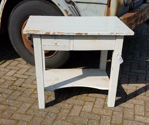 Authentieke brocante tafel voor in huis, keuken, badkamer, etc.&#128525; 