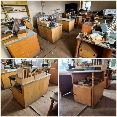 Vintage bureau, werktafels, werkplek uit Oekraïne